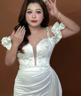 Trang điểm thảm đỏ