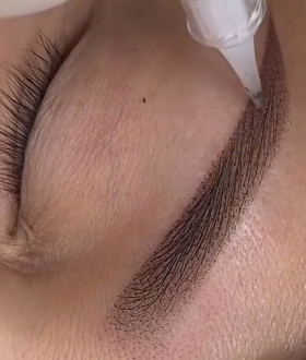 Phun mày gẩy sợi